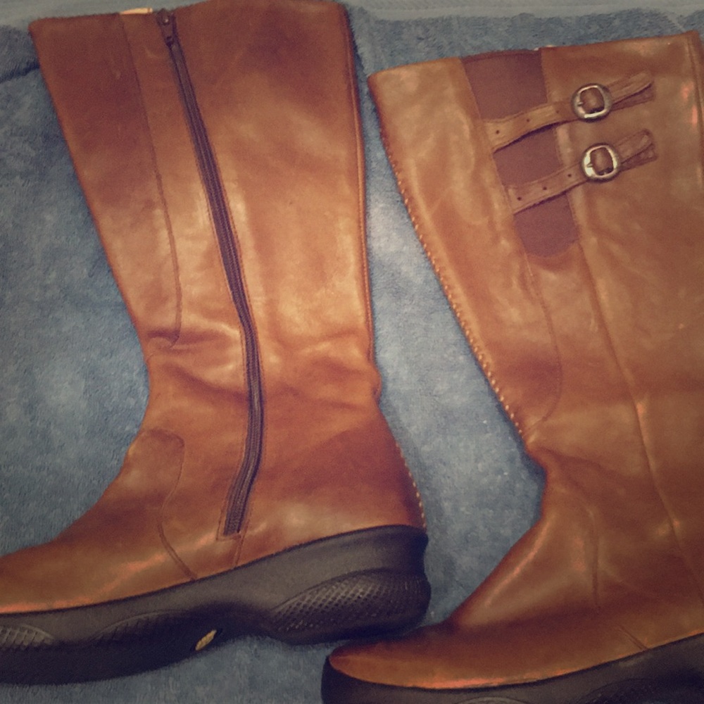 Keen Women’s Leather Tall Boots 👢